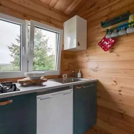 Accueillant à égliseneuve-des-liards Avec Jardin Chalé