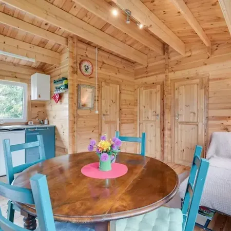 Accueillant à égliseneuve-des-liards Avec Jardin