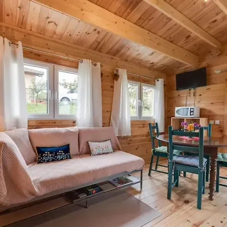 Accueillant à égliseneuve-des-liards Avec Jardin Égliseneuve-des-Liards