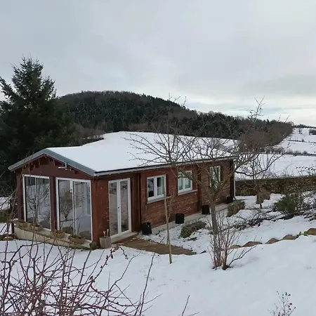 Chalet Accueillant A Avec Jardin *