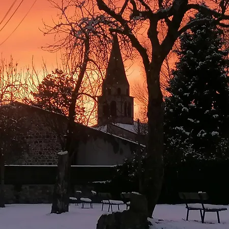 Accueillant A Avec Jardin * Égliseneuve-des-Liards