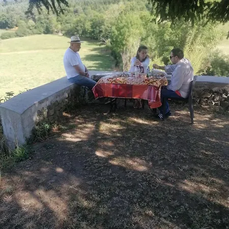 Chalet Accueillant A Avec Jardin *