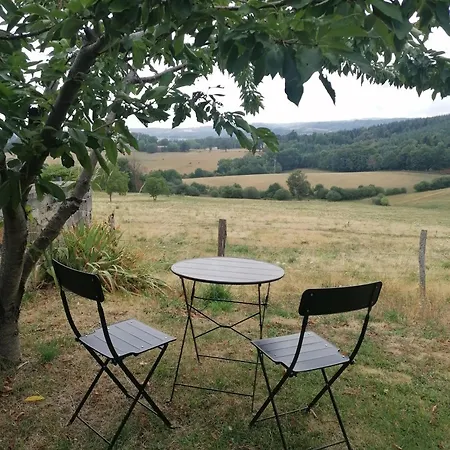 Accueillant A Avec Jardin Égliseneuve-des-Liards