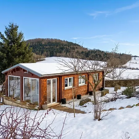 Accueillant A Avec Jardin Chalet *